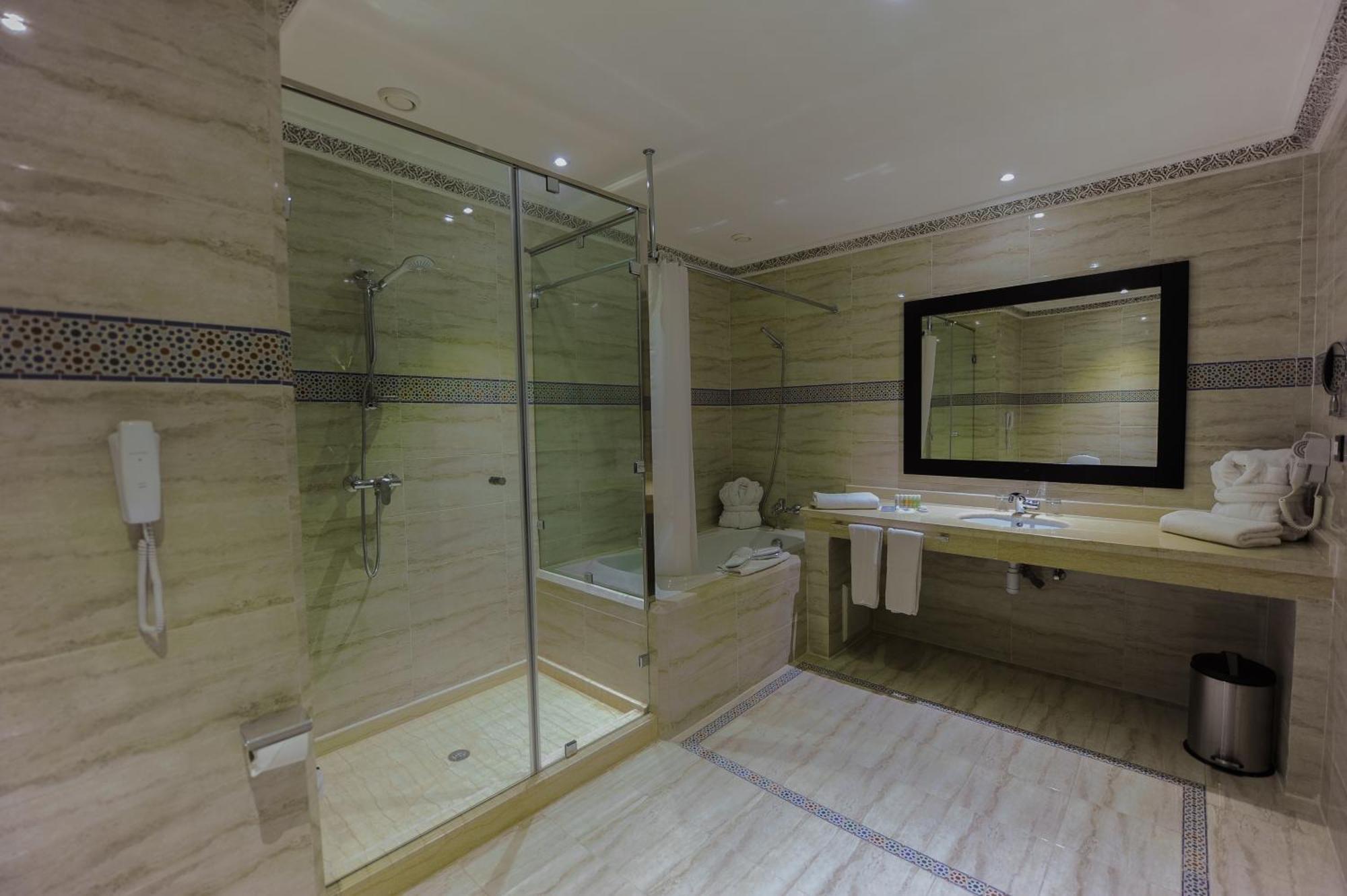 Deluxe Junior Suite