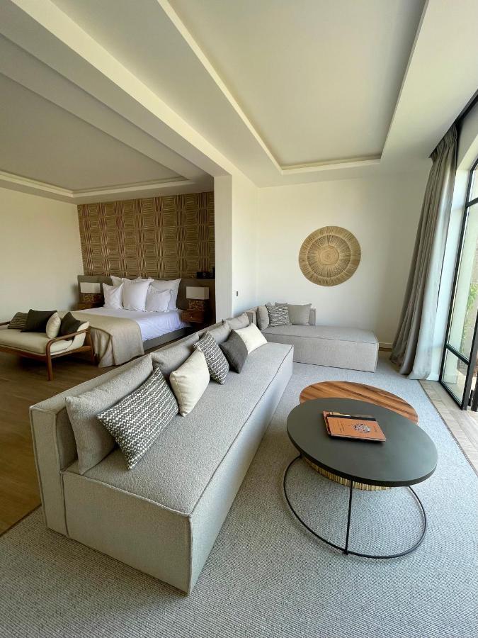 Superior King Suite