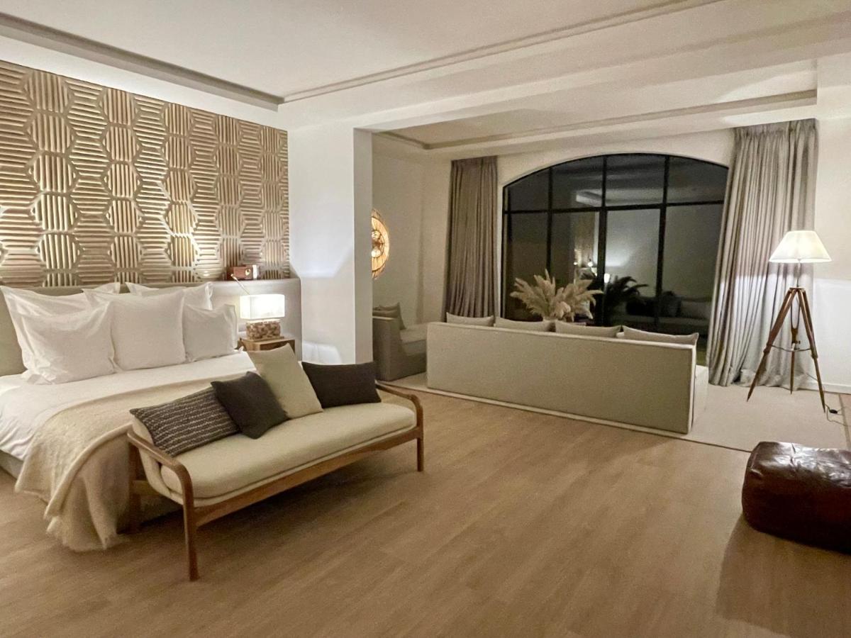 Superior King Suite