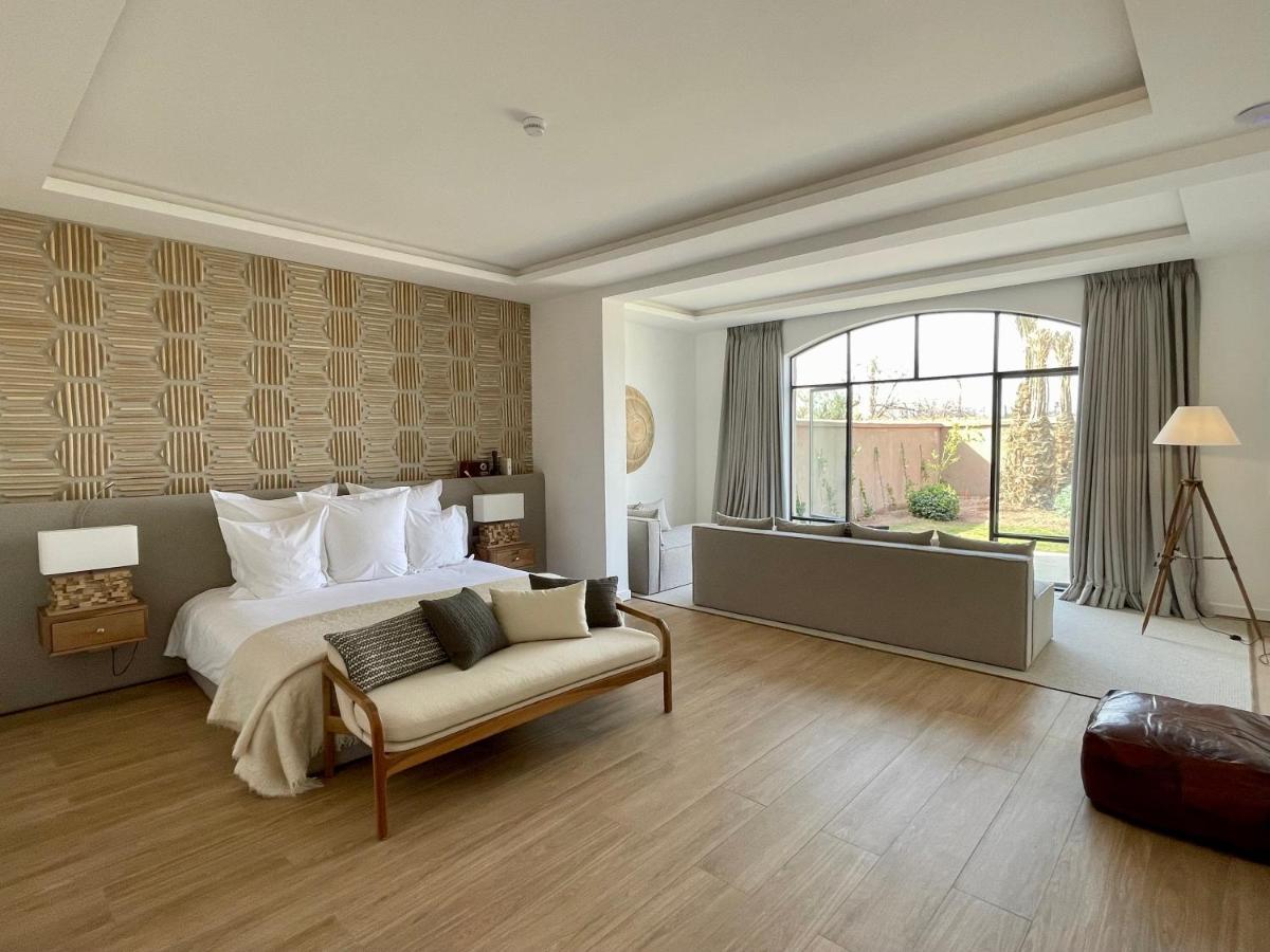Superior King Suite
